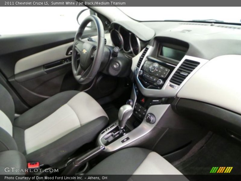 Summit White / Jet Black/Medium Titanium 2011 Chevrolet Cruze LS