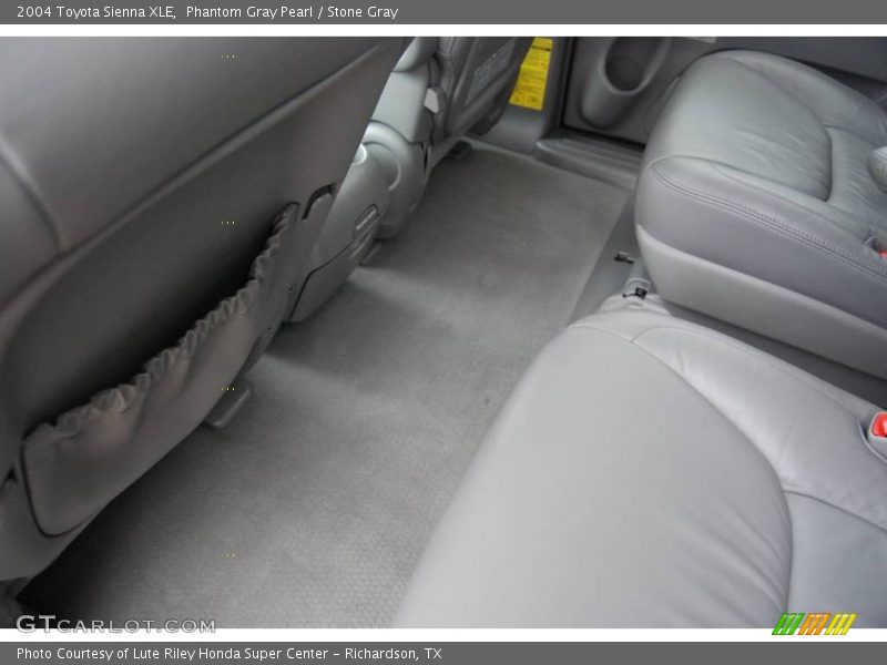 Phantom Gray Pearl / Stone Gray 2004 Toyota Sienna XLE