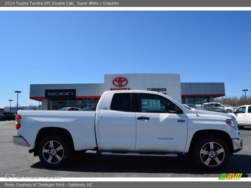 Super White / Graphite 2014 Toyota Tundra SR5 Double Cab