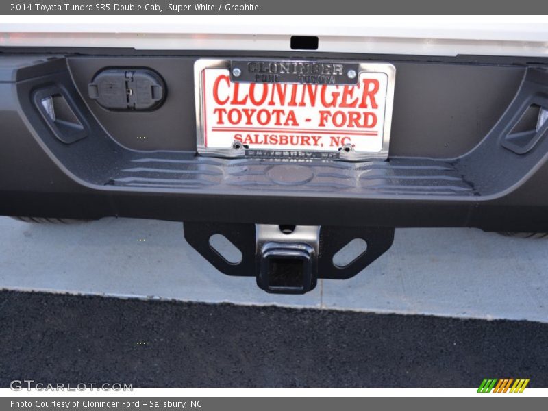 Super White / Graphite 2014 Toyota Tundra SR5 Double Cab