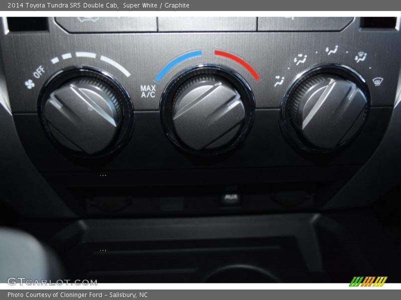 Super White / Graphite 2014 Toyota Tundra SR5 Double Cab