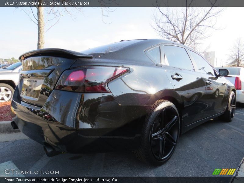 Super Black / Charcoal 2013 Nissan Altima 2.5