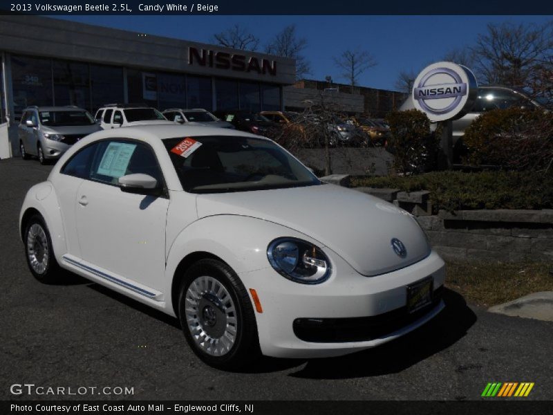 Candy White / Beige 2013 Volkswagen Beetle 2.5L