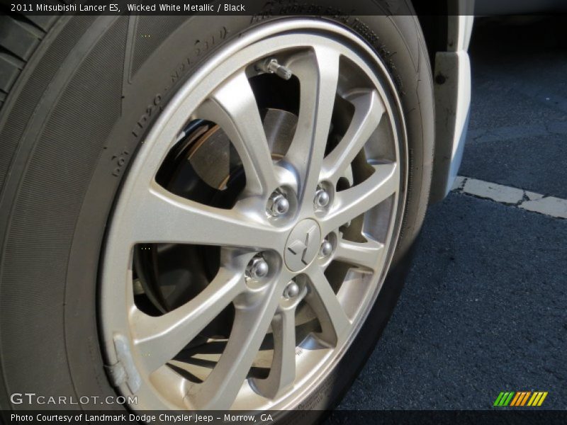 Wicked White Metallic / Black 2011 Mitsubishi Lancer ES