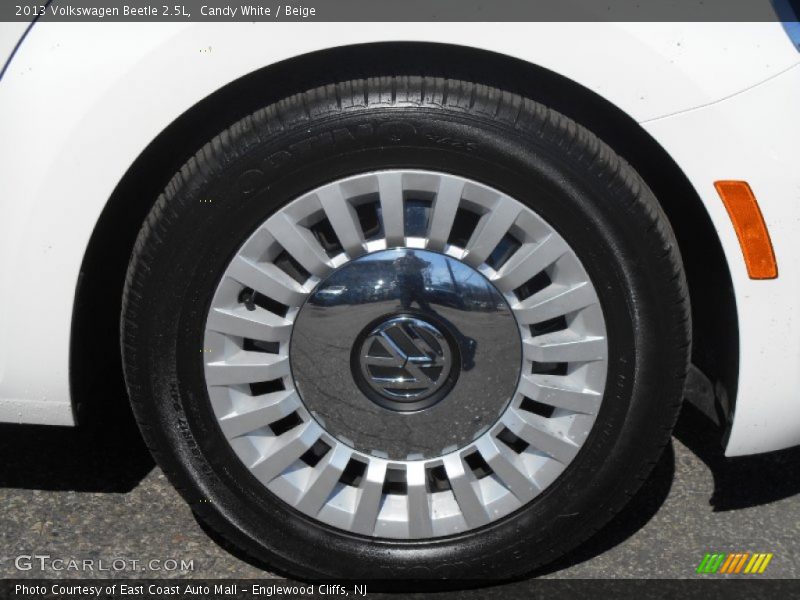 Candy White / Beige 2013 Volkswagen Beetle 2.5L