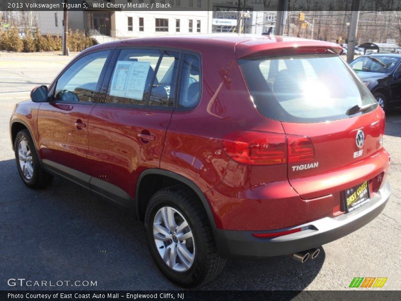 Wild Cherry Metallic / Black 2013 Volkswagen Tiguan S