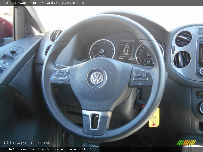 Wild Cherry Metallic / Black 2013 Volkswagen Tiguan S