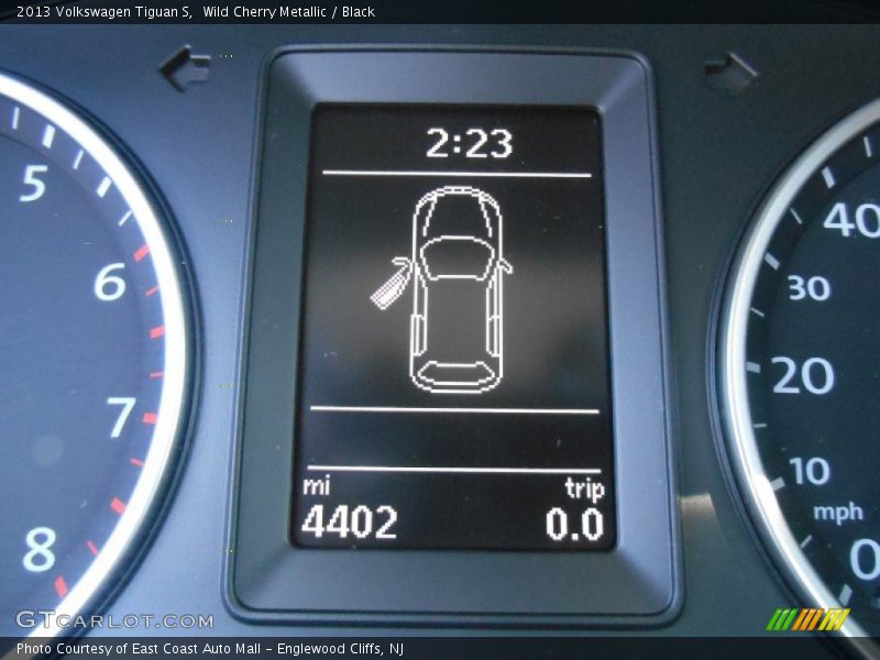 Wild Cherry Metallic / Black 2013 Volkswagen Tiguan S