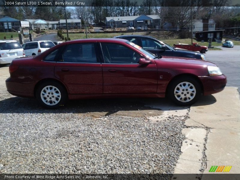 Berry Red / Gray 2004 Saturn L300 1 Sedan