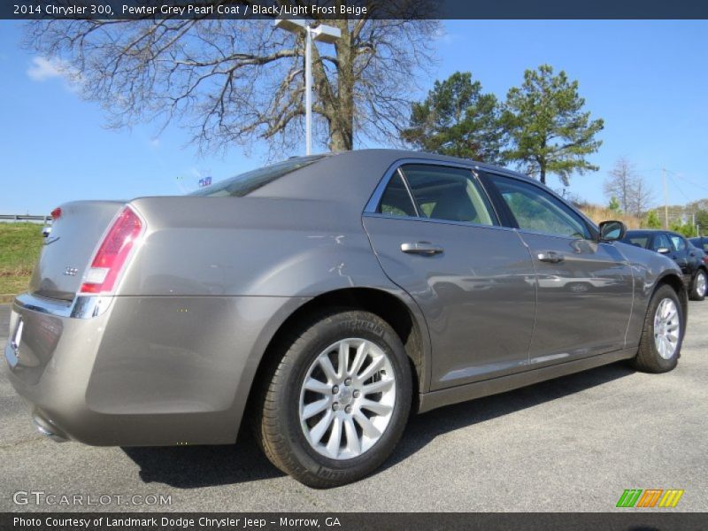 Pewter Grey Pearl Coat / Black/Light Frost Beige 2014 Chrysler 300