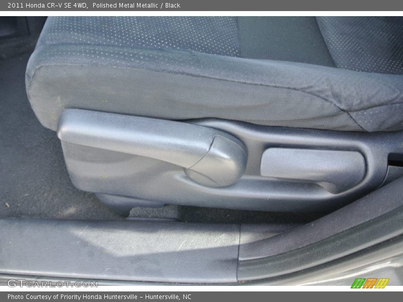 Polished Metal Metallic / Black 2011 Honda CR-V SE 4WD