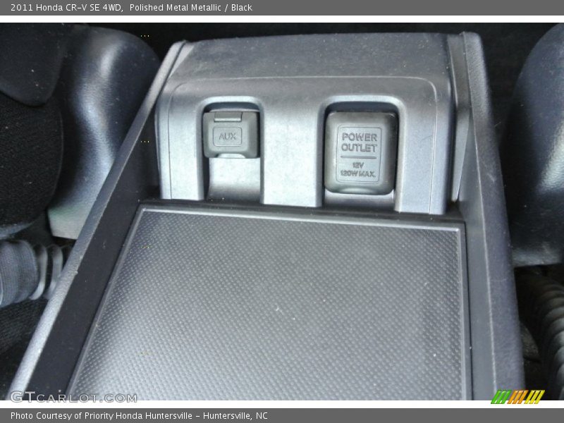 Polished Metal Metallic / Black 2011 Honda CR-V SE 4WD