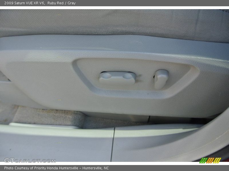 Ruby Red / Gray 2009 Saturn VUE XR V6