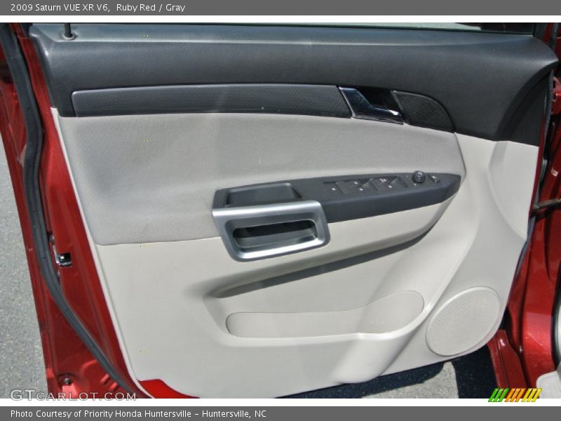 Ruby Red / Gray 2009 Saturn VUE XR V6