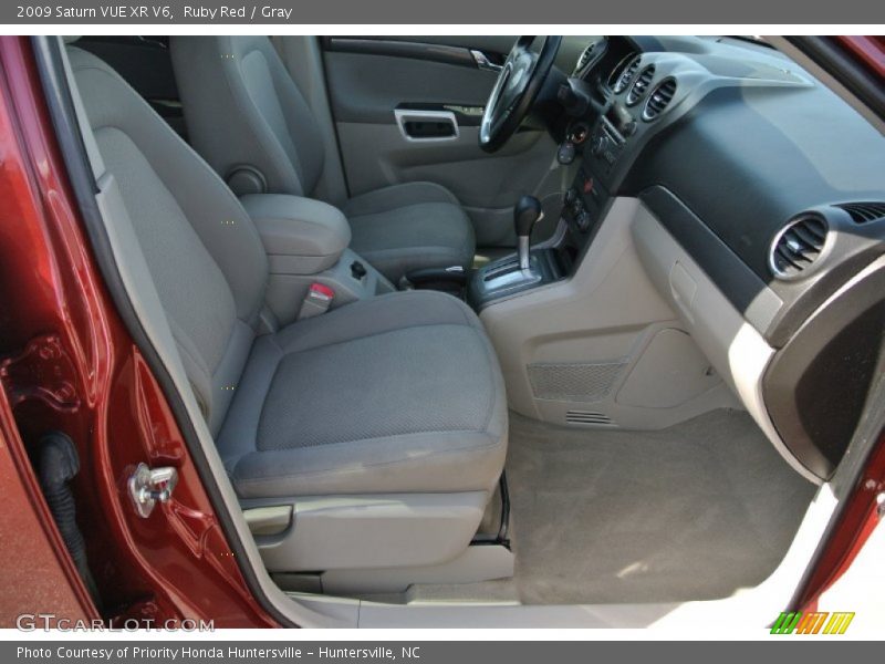 Front Seat of 2009 VUE XR V6