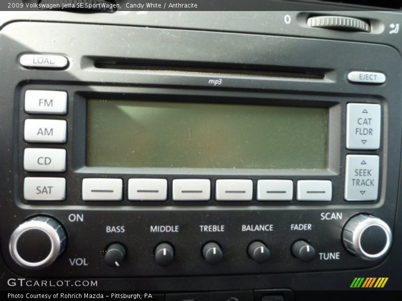 Audio System of 2009 Jetta SE SportWagen