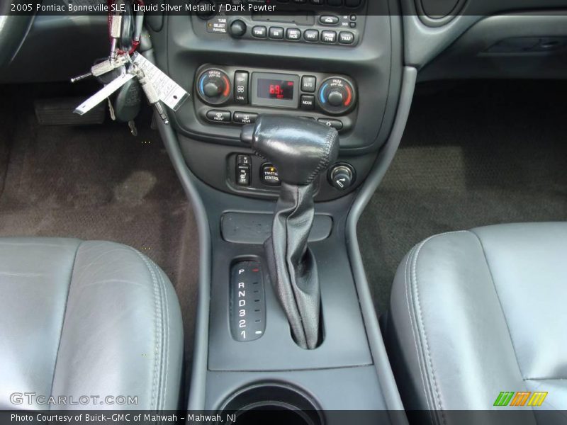 Liquid Silver Metallic / Dark Pewter 2005 Pontiac Bonneville SLE