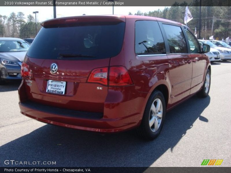 Pomegranate Red Metallic / Ceylon Beige 2010 Volkswagen Routan SE