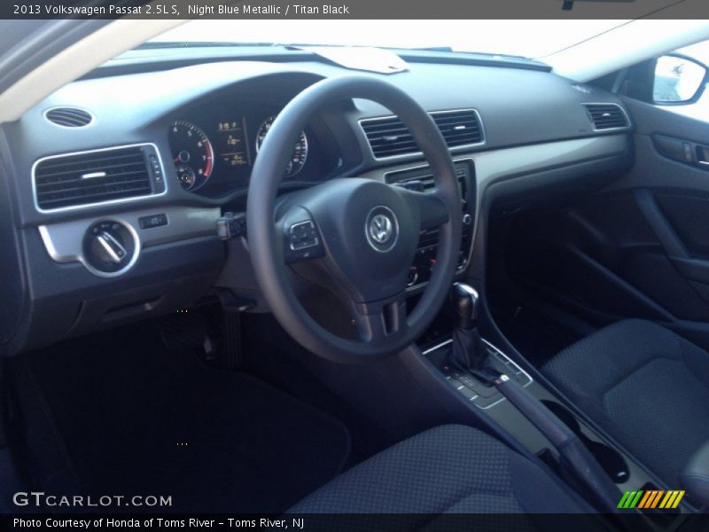 Night Blue Metallic / Titan Black 2013 Volkswagen Passat 2.5L S