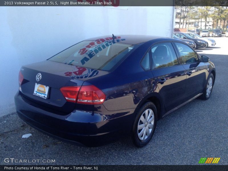 Night Blue Metallic / Titan Black 2013 Volkswagen Passat 2.5L S