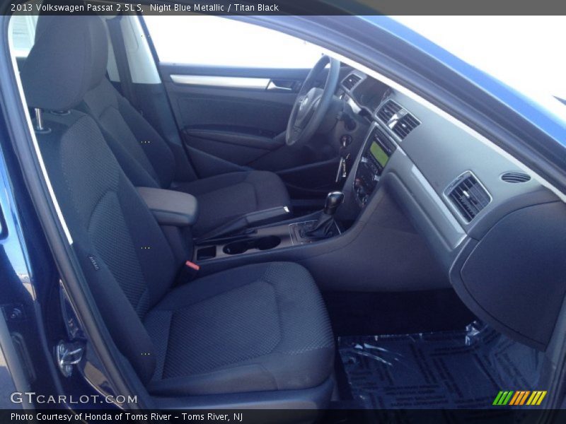 Night Blue Metallic / Titan Black 2013 Volkswagen Passat 2.5L S
