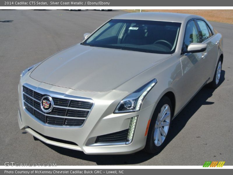 Front 3/4 View of 2014 CTS Sedan