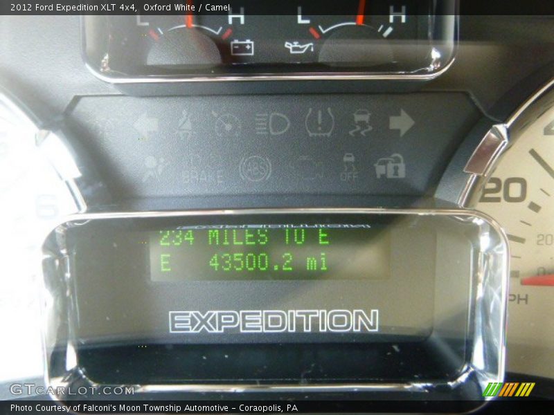 Oxford White / Camel 2012 Ford Expedition XLT 4x4