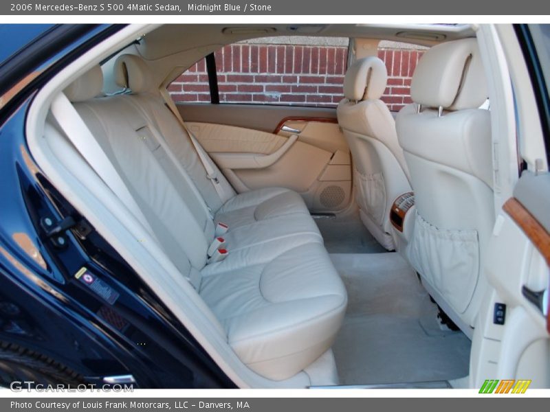 Rear Seat of 2006 S 500 4Matic Sedan