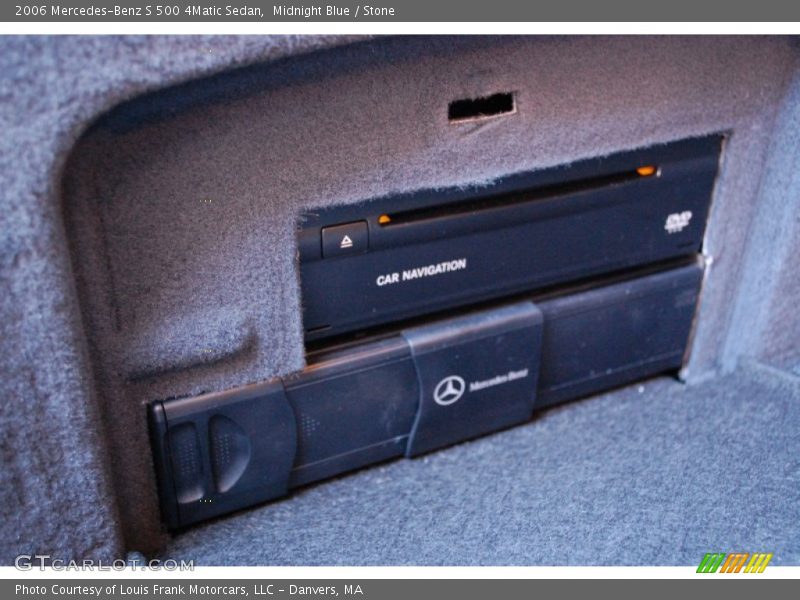 Audio System of 2006 S 500 4Matic Sedan