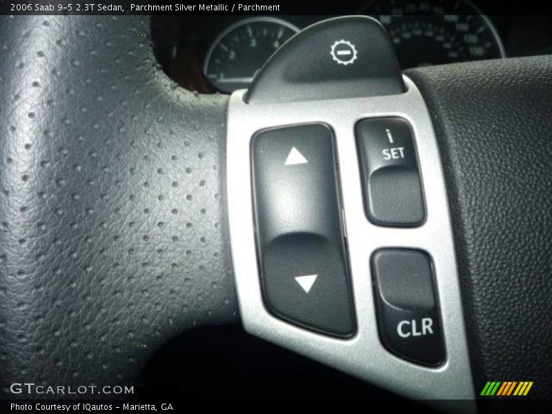 Controls of 2006 9-5 2.3T Sedan