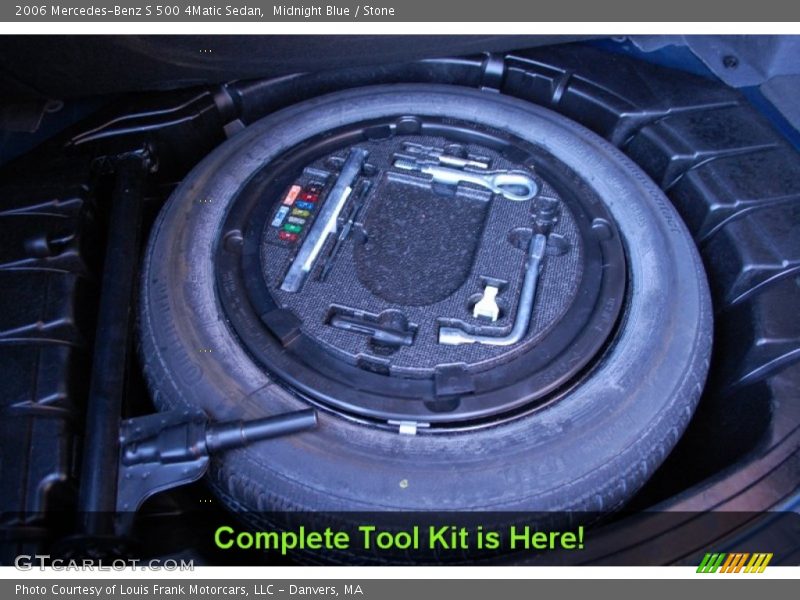 Tool Kit of 2006 S 500 4Matic Sedan