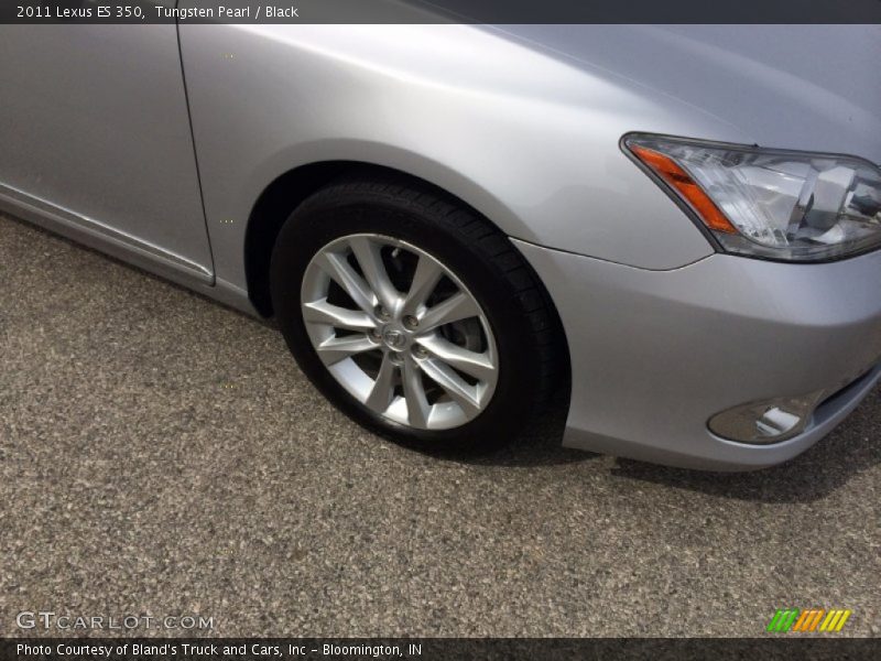 Tungsten Pearl / Black 2011 Lexus ES 350