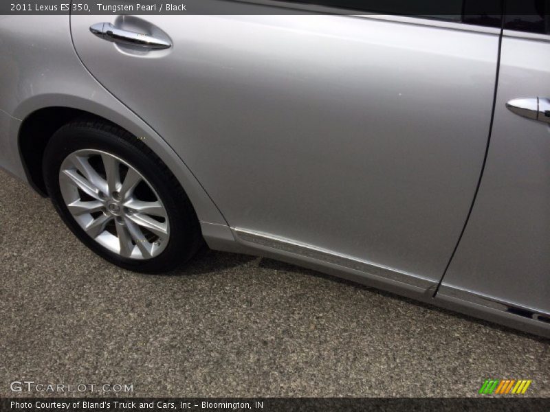 Tungsten Pearl / Black 2011 Lexus ES 350