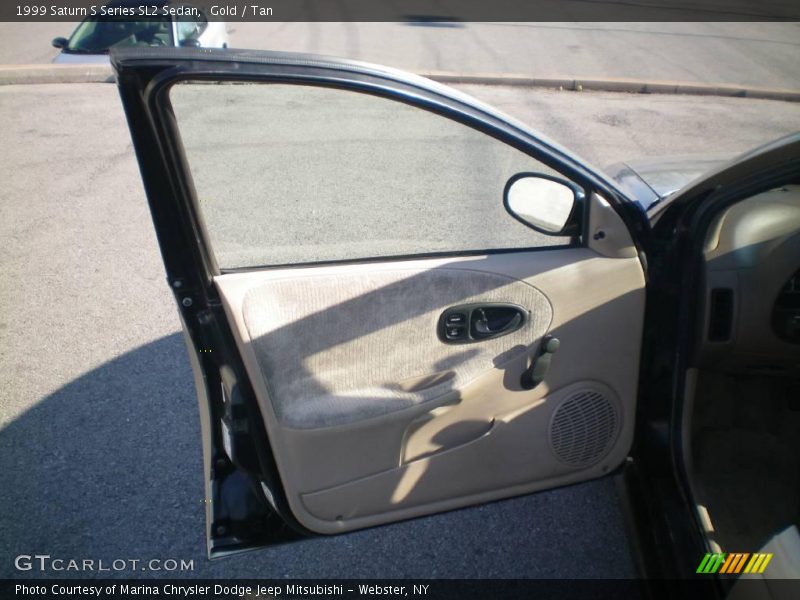 Gold / Tan 1999 Saturn S Series SL2 Sedan