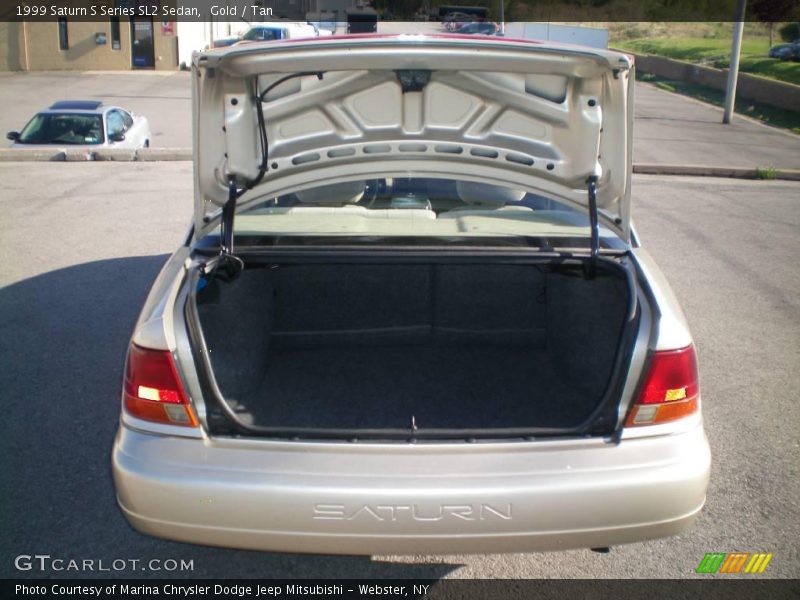 Gold / Tan 1999 Saturn S Series SL2 Sedan