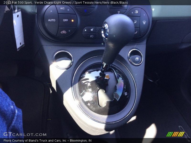 Verde Chiaro (Light Green) / Sport Tessuto Nero/Nero (Black/Black) 2012 Fiat 500 Sport