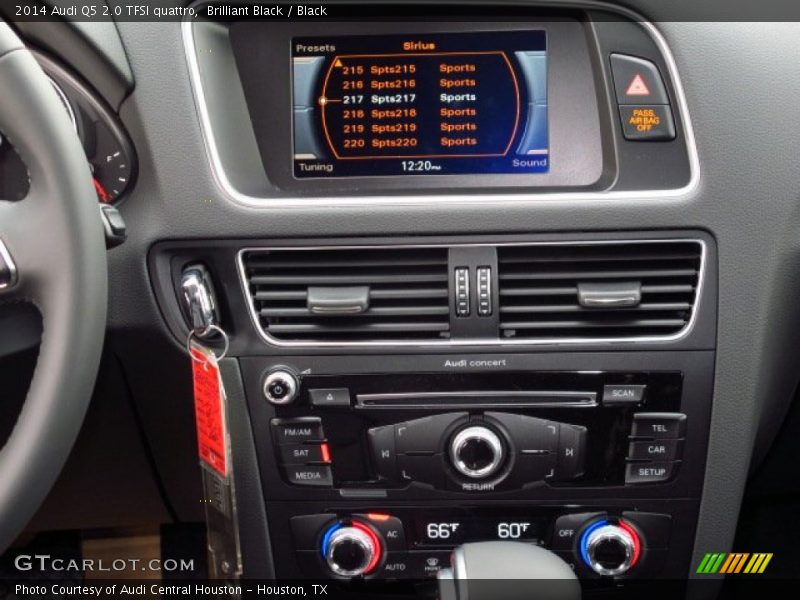 Brilliant Black / Black 2014 Audi Q5 2.0 TFSI quattro