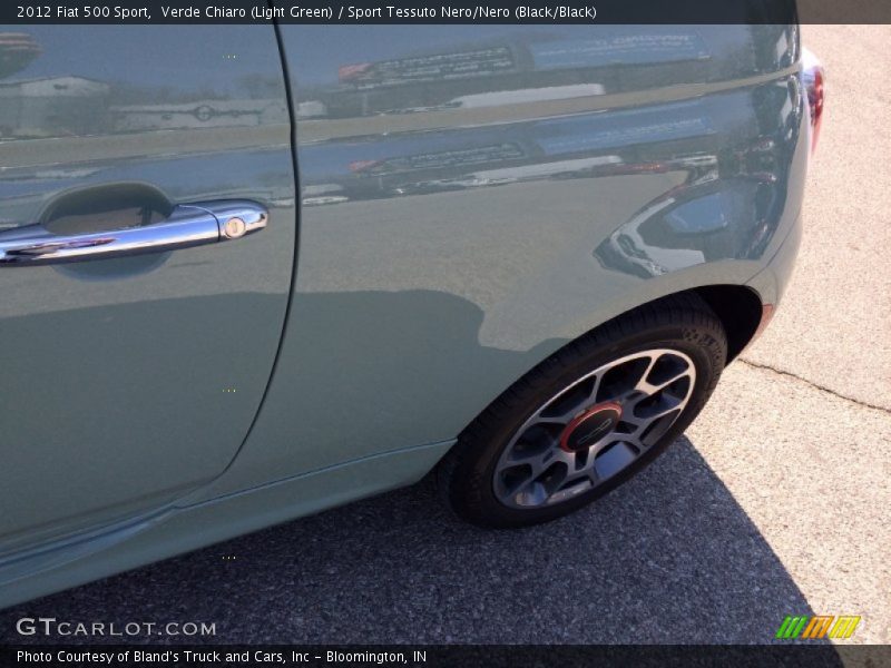 Verde Chiaro (Light Green) / Sport Tessuto Nero/Nero (Black/Black) 2012 Fiat 500 Sport