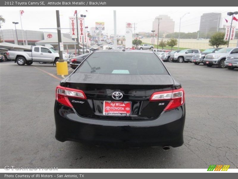Attitude Black Metallic / Black/Ash 2012 Toyota Camry SE
