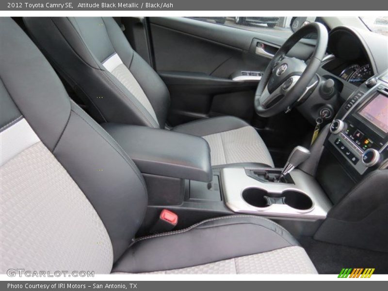 Attitude Black Metallic / Black/Ash 2012 Toyota Camry SE