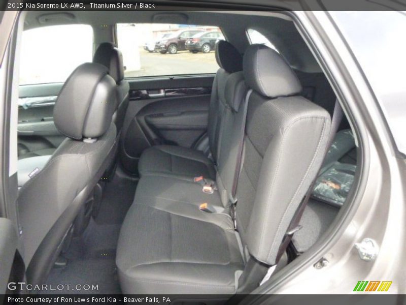 Rear Seat of 2015 Sorento LX AWD