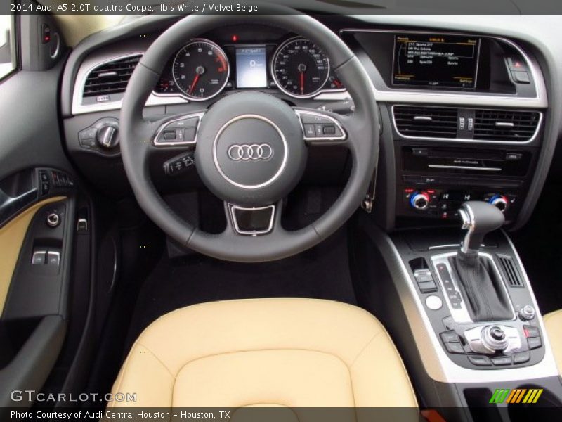Dashboard of 2014 A5 2.0T quattro Coupe