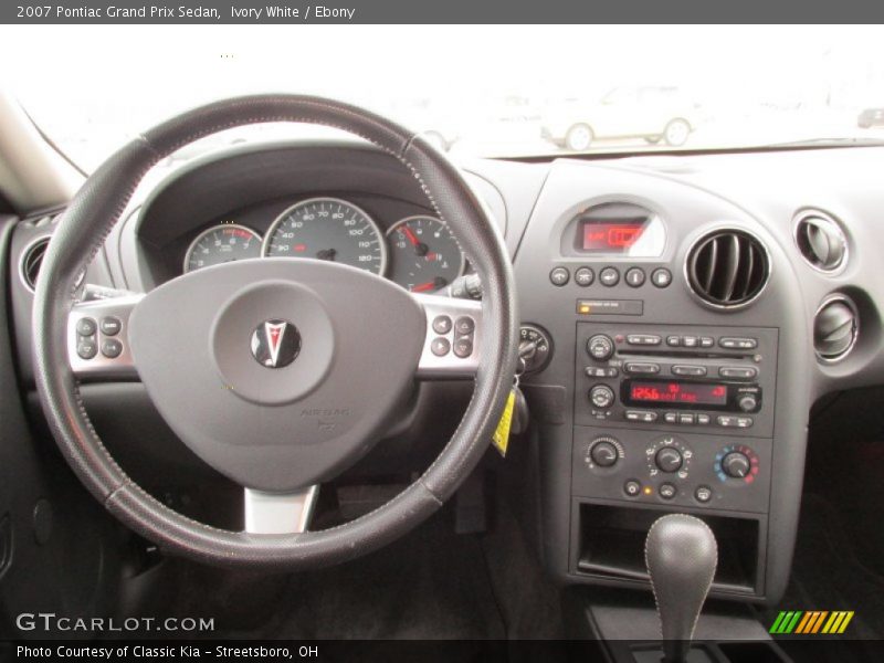 Ivory White / Ebony 2007 Pontiac Grand Prix Sedan