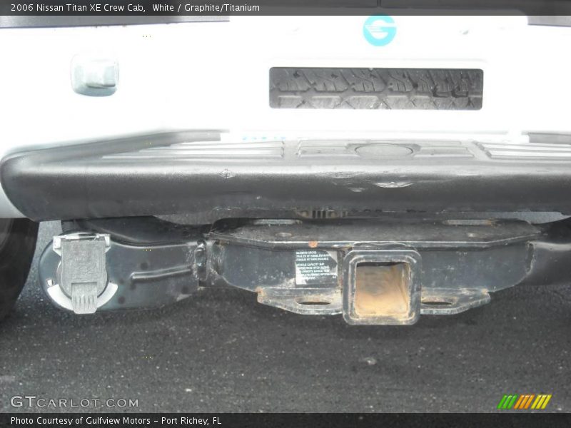 White / Graphite/Titanium 2006 Nissan Titan XE Crew Cab