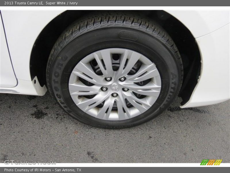 Super White / Ivory 2013 Toyota Camry LE