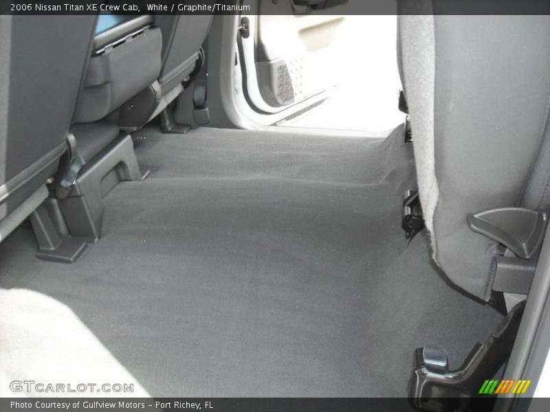 White / Graphite/Titanium 2006 Nissan Titan XE Crew Cab