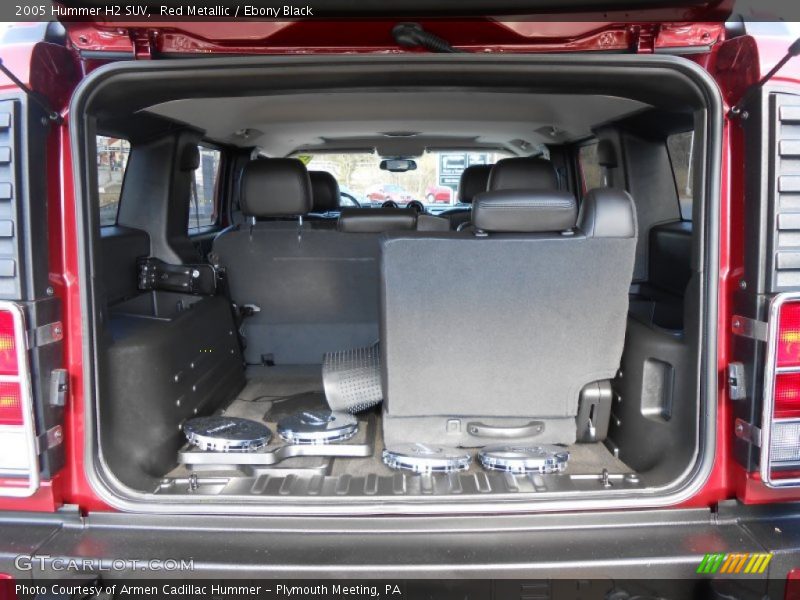  2005 H2 SUV Trunk