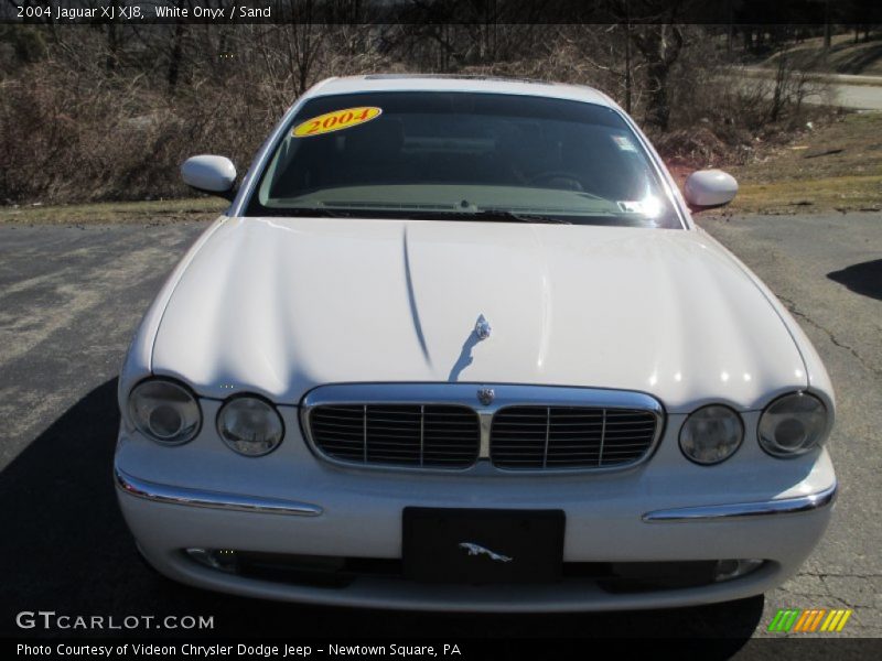 White Onyx / Sand 2004 Jaguar XJ XJ8