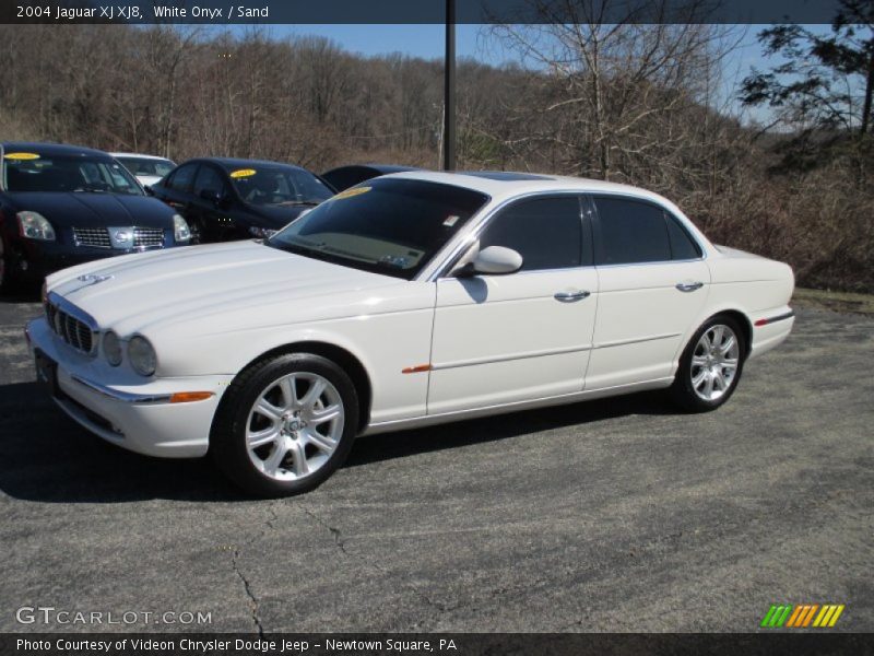 White Onyx / Sand 2004 Jaguar XJ XJ8