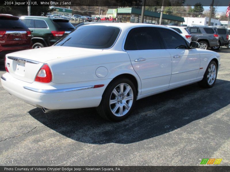 White Onyx / Sand 2004 Jaguar XJ XJ8